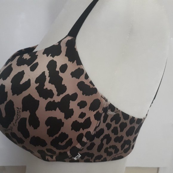 Victoria Secret Women Padded Underwire Bra Size 34DD Back Closure - Picture 2 of 5